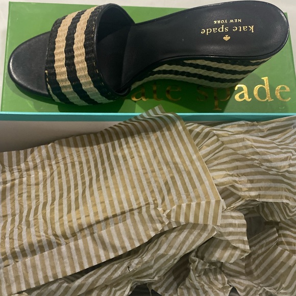 COPY - Kate Spade Linda Striped Wedge Sandals Size 9.5 - Picture 8 of 10